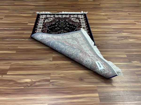 Niloufar_Persian_Carpet_Rug_3x5