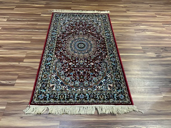 Zarin_Persian_Carpet_Rug_3x5