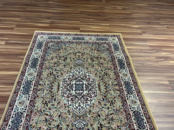 Ladan_Persian_Carpet_Rug_4x6