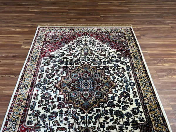 Varda_Persian_Carpet_Rug_4x6