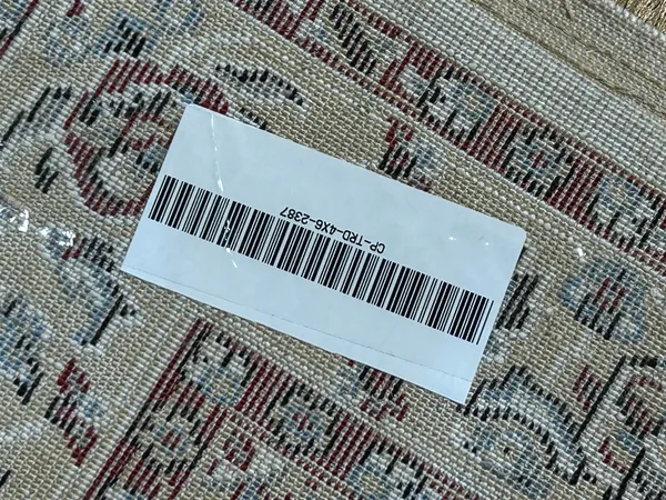 Varda_Persian_Carpet_Rug_4x6