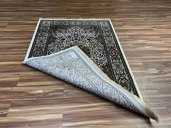 Yasmin_Persian_Carpet_Rug_4x6