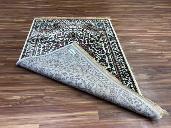 Hoor_Persian_Carpet_Rug_4x6