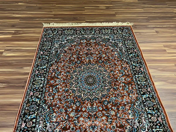 Roya_Persian_Carpet_Rug_4x6