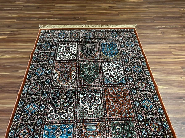 Delara_Persian_Carpet_Rug_4x6