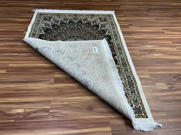Sarina_Persian_Carpet_Rug_4x6