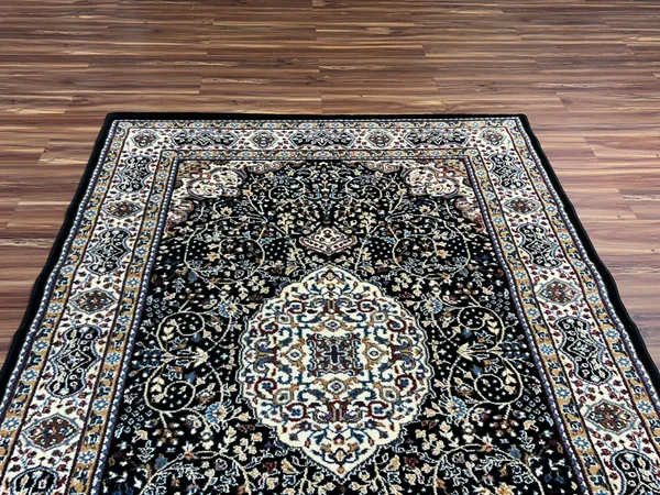 Malik_Persian_Carpet_Rug_5x7