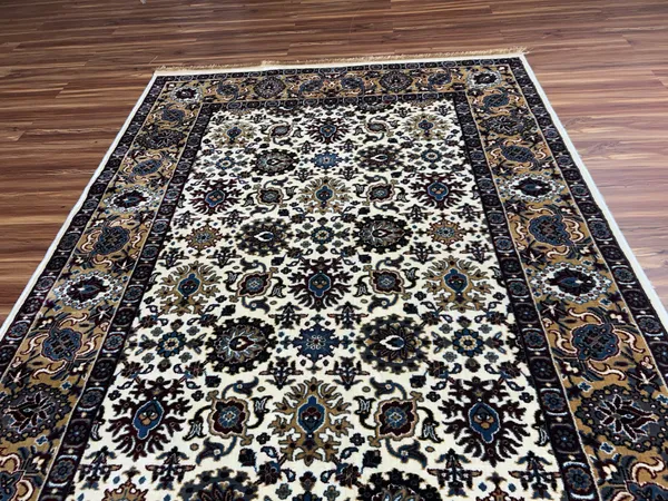 Rayan_Persian_Carpet_Rug_5x7