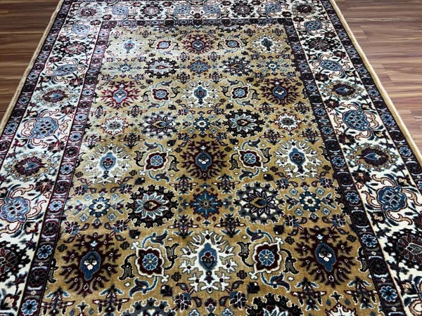 Salim_Persian_Carpet_Rug_5x7