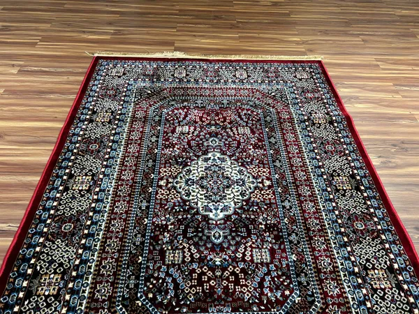 Tariq_Persian_Carpet_Rug_5x7