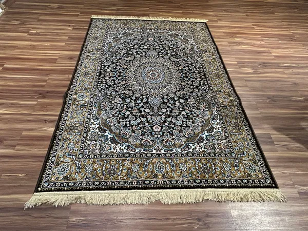 Wahid_Persian_Carpet_Rug_5x7