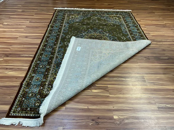 Ruhan_Persian_Carpet_Rug_6x9