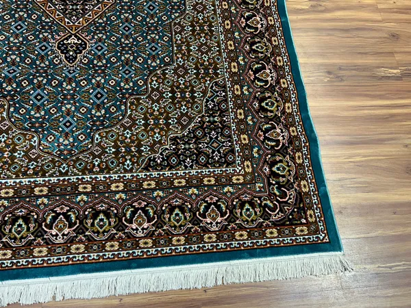 Vanya_Persian_Carpet_Rug_6x9