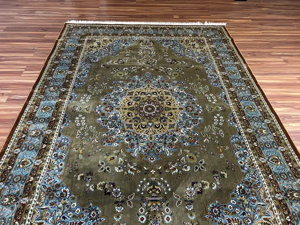 Liyana_Persian_Carpet_Rug_6x9