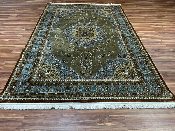 Liyana_Persian_Carpet_Rug_6x9