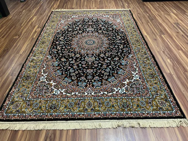 Naira_Persian_Carpet_Rug_6x9