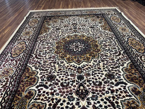 Yusra_Persian_Carpet_Rug_6x9