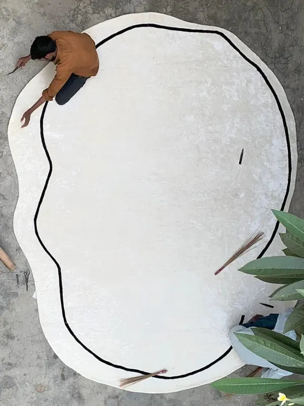 Mira_Irregular_Hand_Tufted_Carpet_Rug