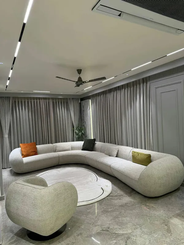 Mira_Irregular_Hand_Tufted_Carpet_Rug