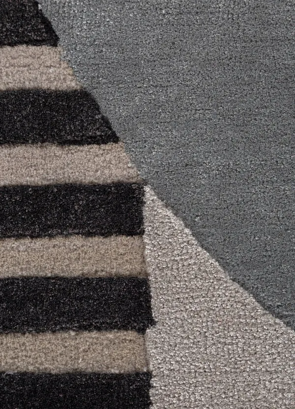 Siro_Classic_Irregular_Hand_Tufted_Carpet_Rug