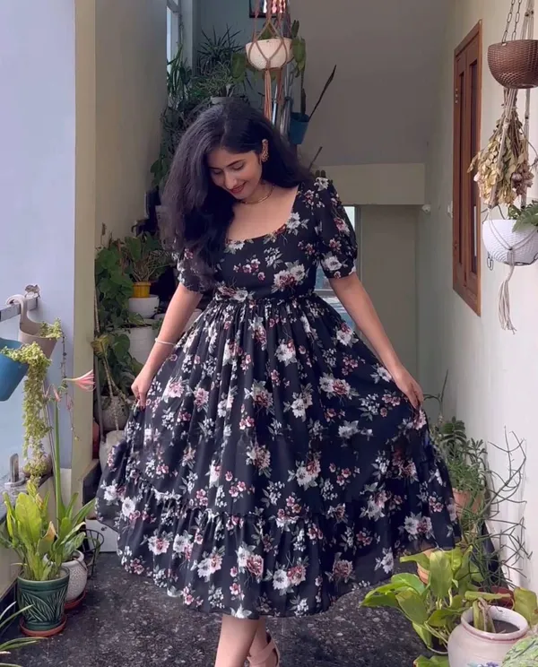 Black_Georgette_Puffed_Western_Frock_For_Women