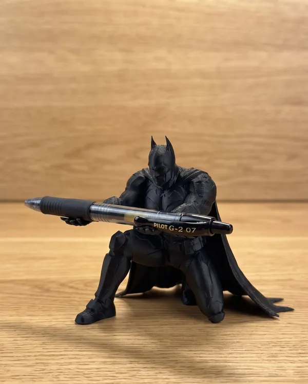 Batman_pen_stand