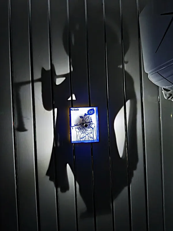 Lord_Krishna_Shadow_Wall_Lamp