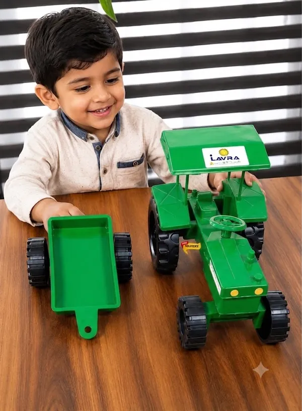 Green_Plastic_Toy_Tractor_With_Detachable_Trailer