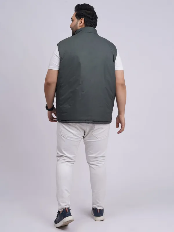 Men’s_Plus_Size_Reversible_Sleeveless_Jacket_(Olive_Green_&_Black)