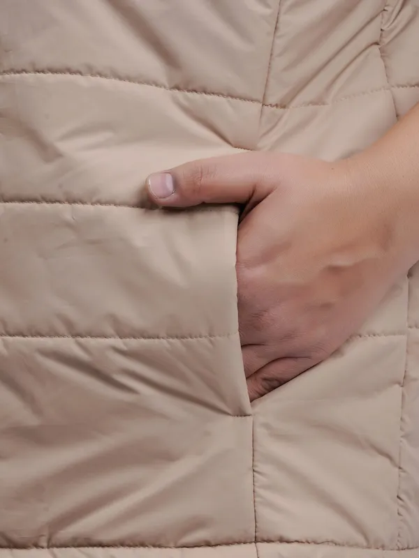 Urban_Sand_Luxe_Quilted_Sleeveless_Jacket_For_Men