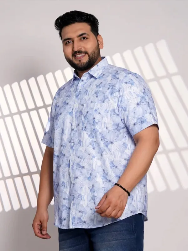Plus_Size_Sky_Blue_Floral_Printed_Casual_Shirt_For_Men