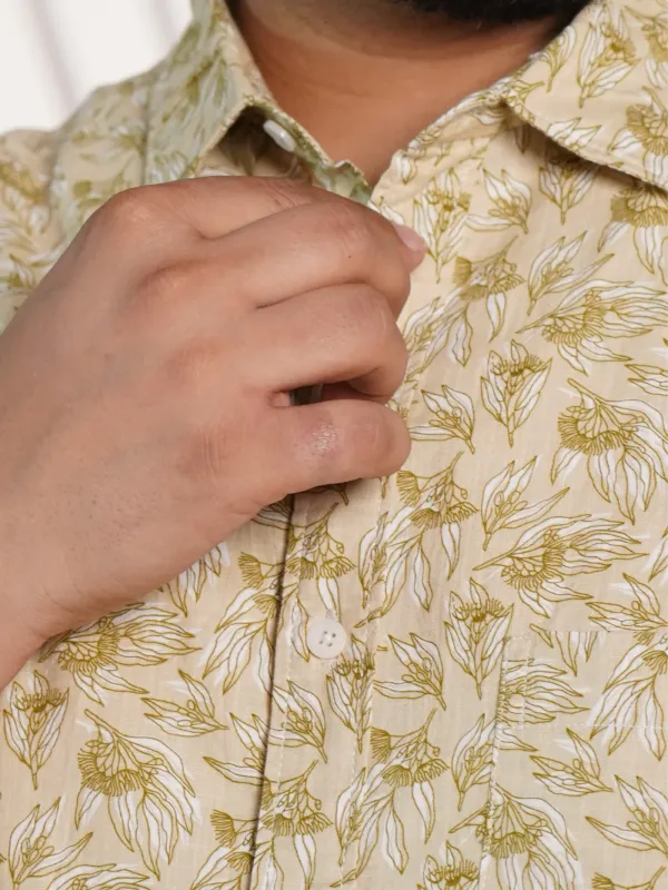 Plus_Size_Beige_Floral_Printed_Casual_Shirt_for_Men