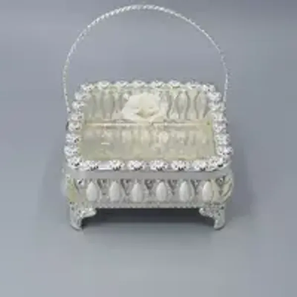 Candy_Box_With_Handle_White_Enamal