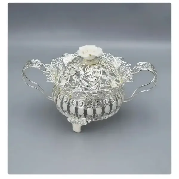White_Candy_Bowl_With_Glass_Bowl
