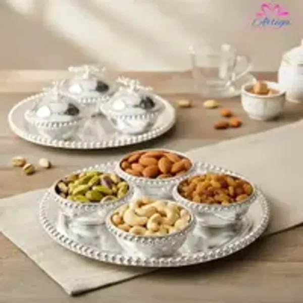 4_Open_Bowl_With_1_Thali_For_Dryfruit
