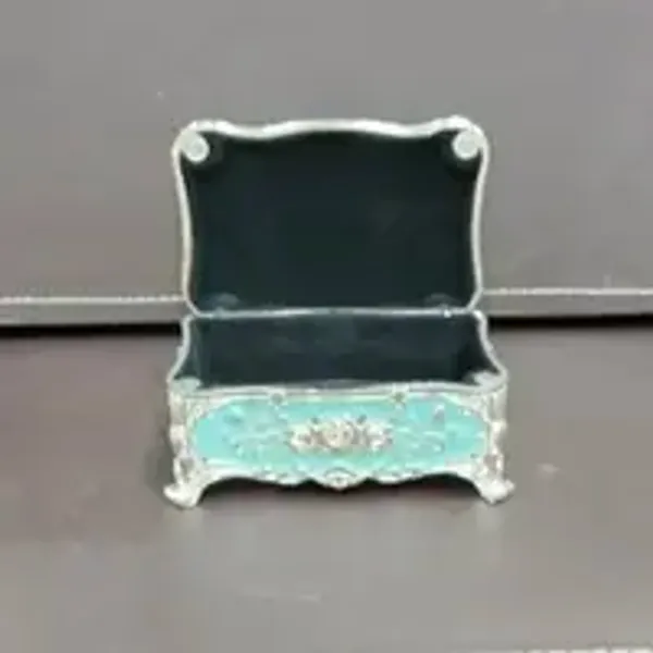 New_Modal_Blue_Ginni_Box_4_3_2