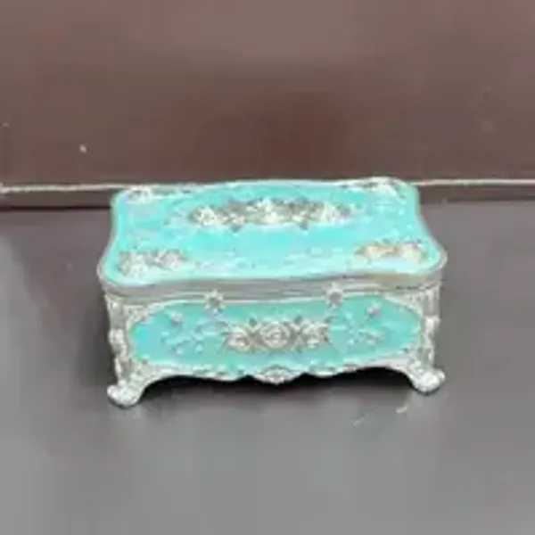 New_Modal_Blue_Ginni_Box_4_3_2
