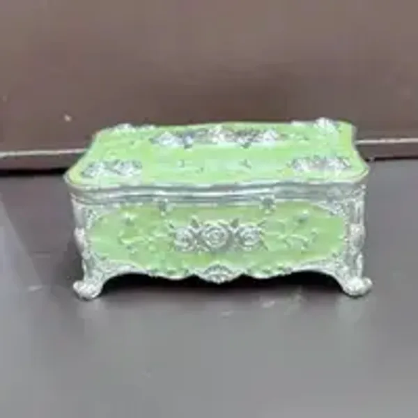 New_Modal_Green_Ginni_Box_4_3_2