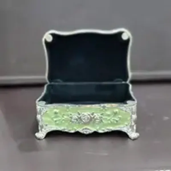 New_Modal_Green_Ginni_Box_4_3_2