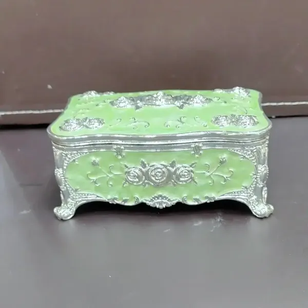 New_Modal_Green_Ginni_Box_4_3_2