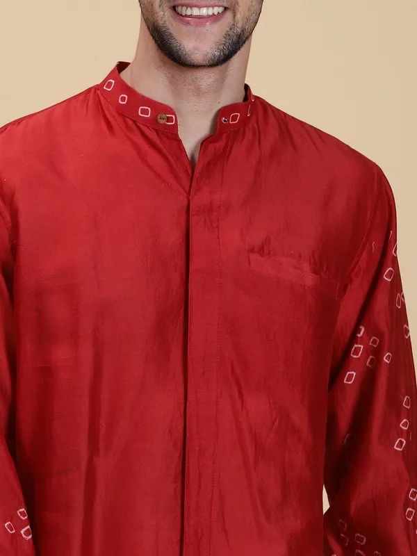 Red_Silk_Cotton_Regular_Fit_Formal_Shirt_For_Men