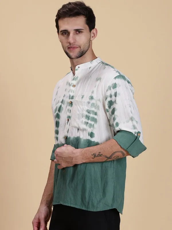 White_Khadi_Cotton_Tie_Dye_Casual_Shirt_For_Men