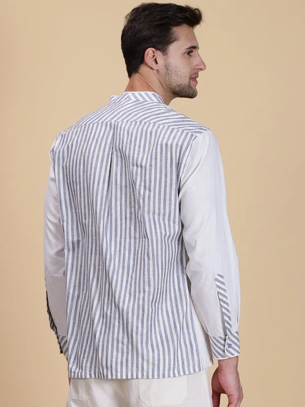 White_Linen_Regular_Fit_Striped_Kurta_Shirt_For_Men