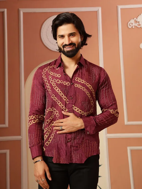 Kantha_&_Bandhej_Men_Shirt_-_Magenta