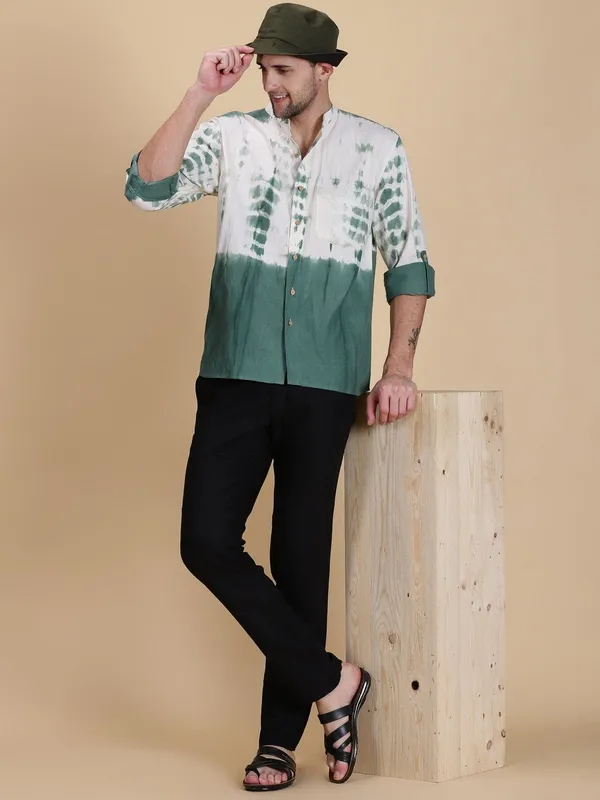 White_Khadi_Cotton_Tie_Dye_Casual_Shirt_For_Men