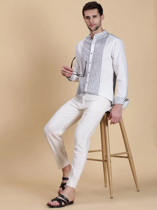 White_Linen_Regular_Fit_Striped_Kurta_Shirt_For_Men
