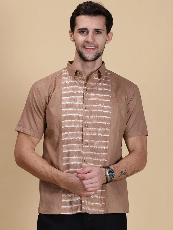 Brown_Cotton_Relaxed_Fit_Striped_Casual_Shirt_For_Men