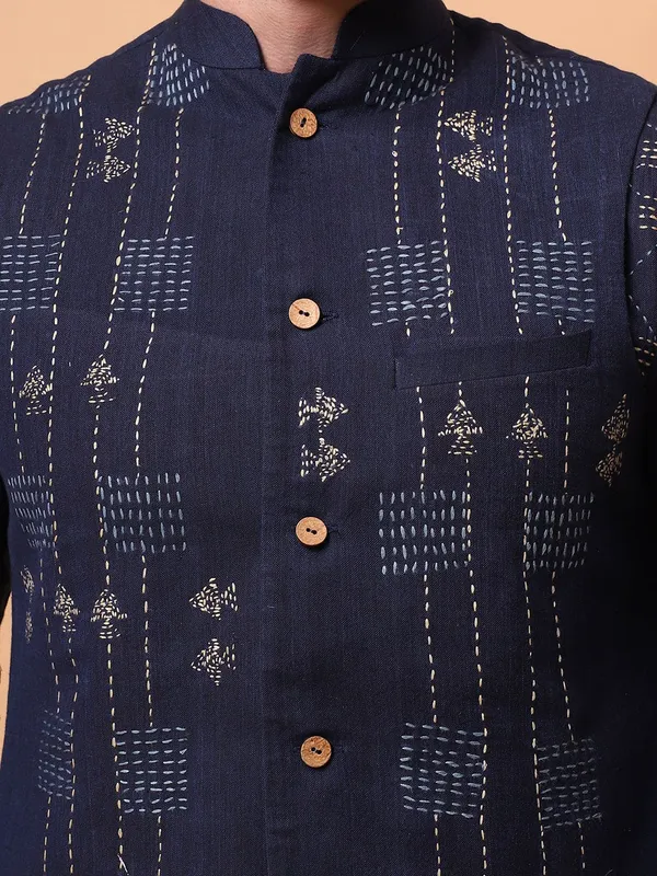 Navy_Cotton_Straight_Kurta_Sadri_With_Pant_For_Men