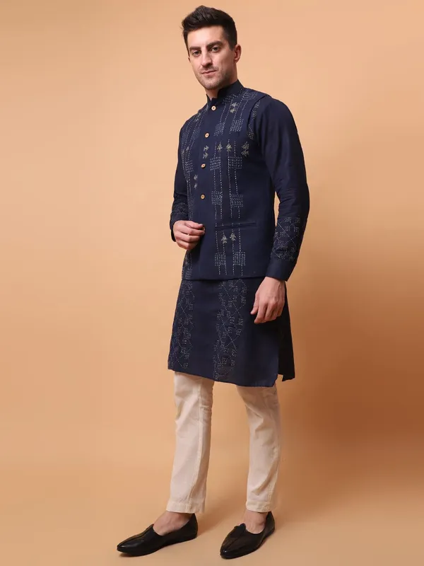 Navy_Cotton_Straight_Kurta_Sadri_With_Pant_For_Men