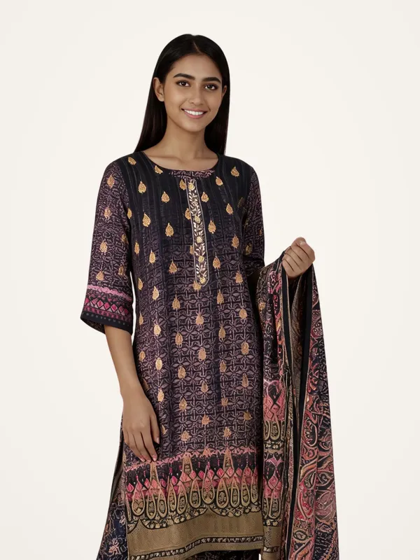 Cotton_Printed_Suit_for_Women_-_Black_Casual_with_Neck_Work_|_Daily_Wear